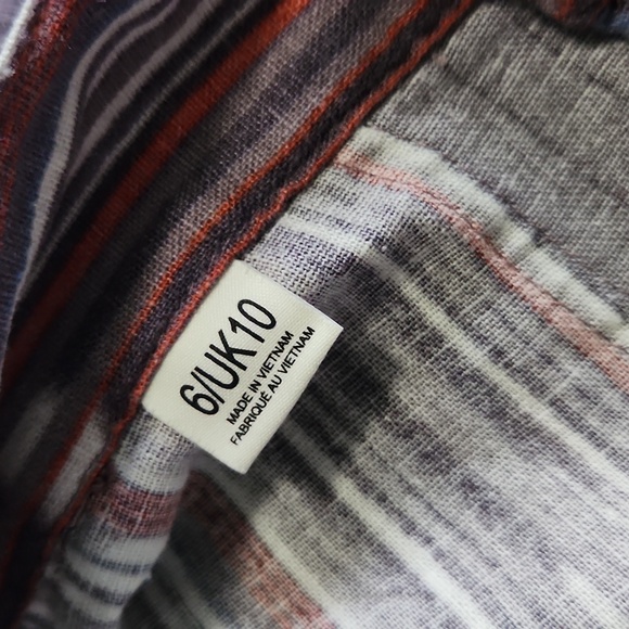 BDG Urban Outfitters wide leg pants NWT. Size 6 - Picture 4 of 6